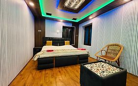 Hotel O Pop Foreshore Resort
